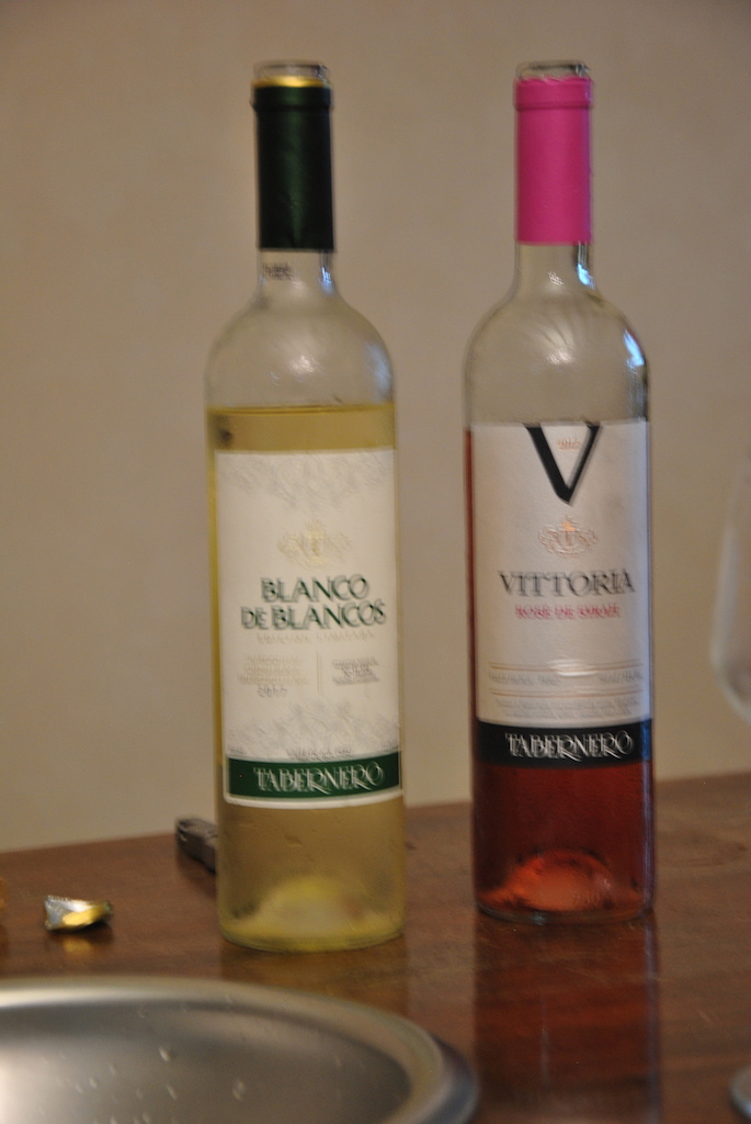 bouteille Blanco de blancos et Vittoria rosé